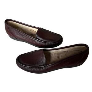 SAS Size 6.5 Vintage Red Wine Simplify Leather Slip On Loafer Tripad Comfort